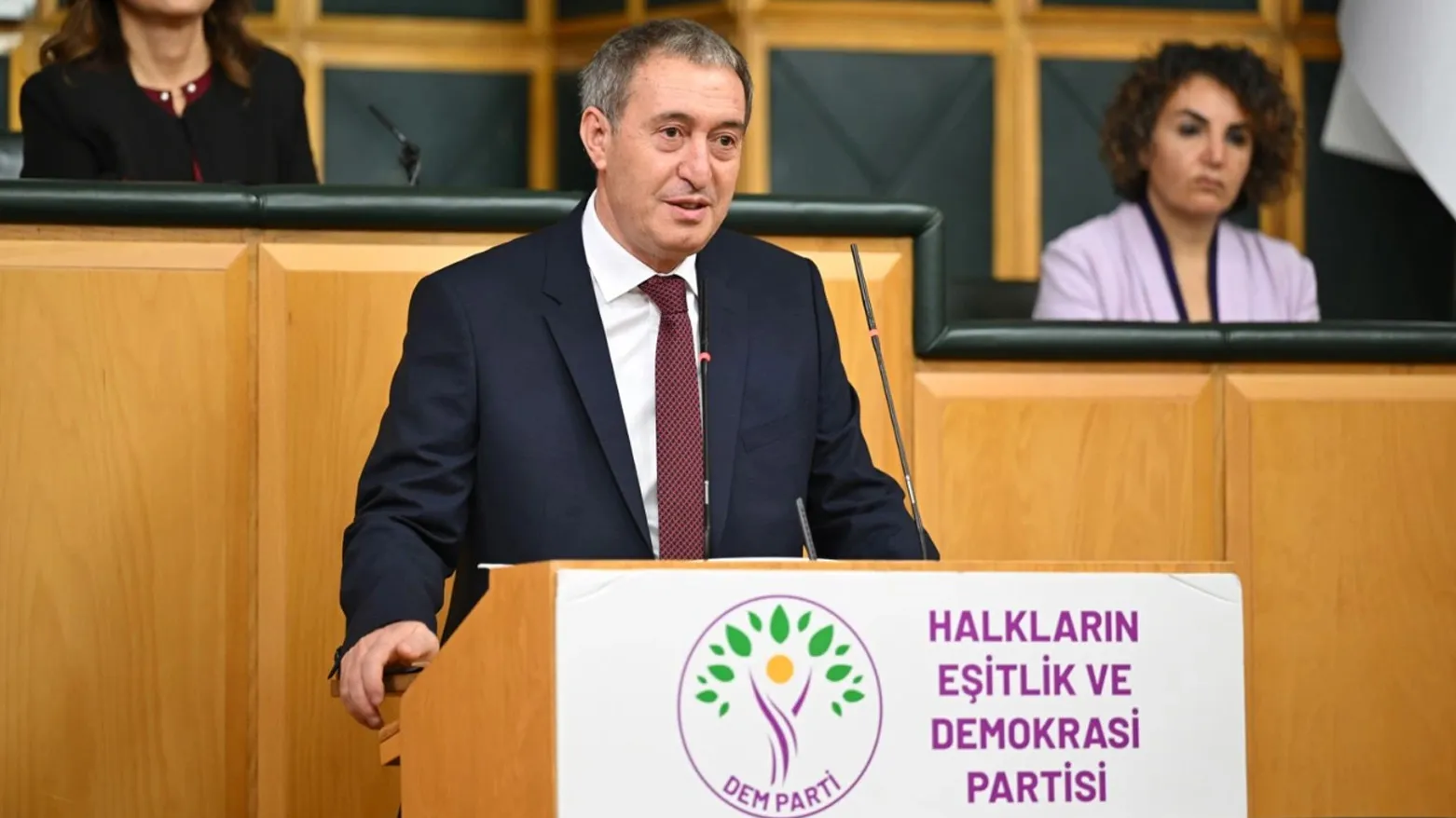 Bakırhan zedeleyici dil ve tutumlara dikkat çekti