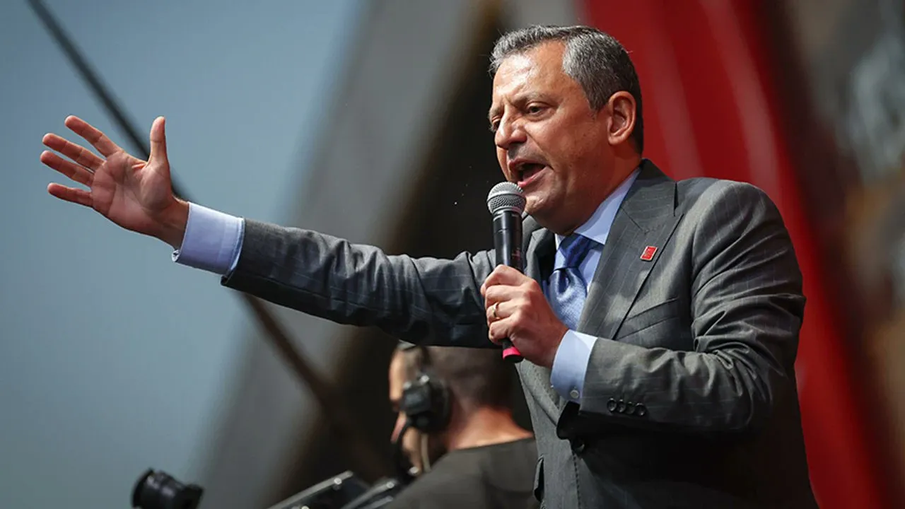 Özel’den İBB operasyonuna tepki: