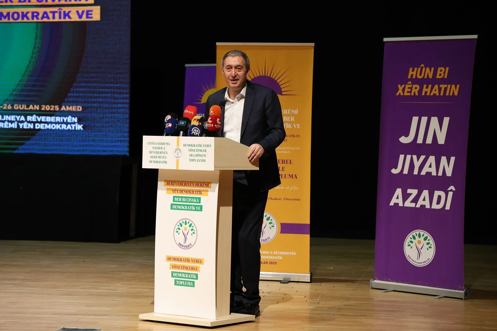 Bakırhan Yerel Yönetimler Toplantısı‘nda konuştu