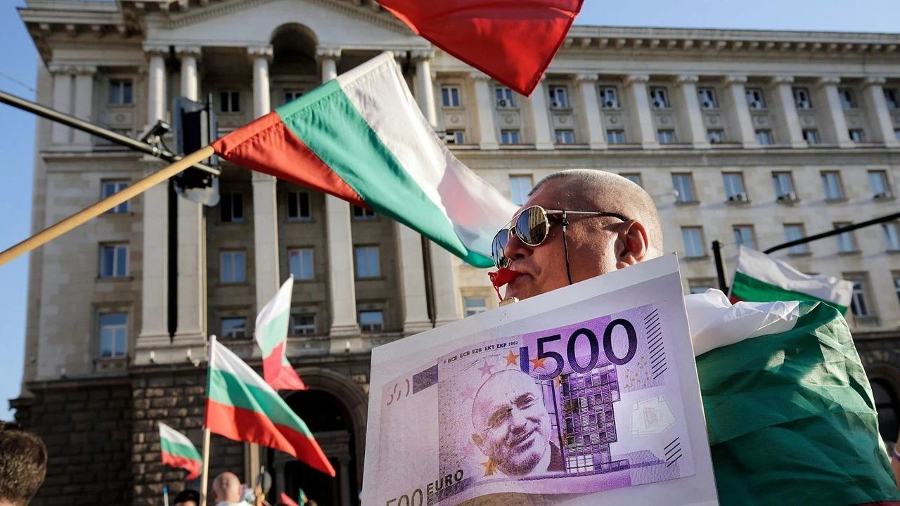 Aşırı milliyetçiler öncülük ediyor