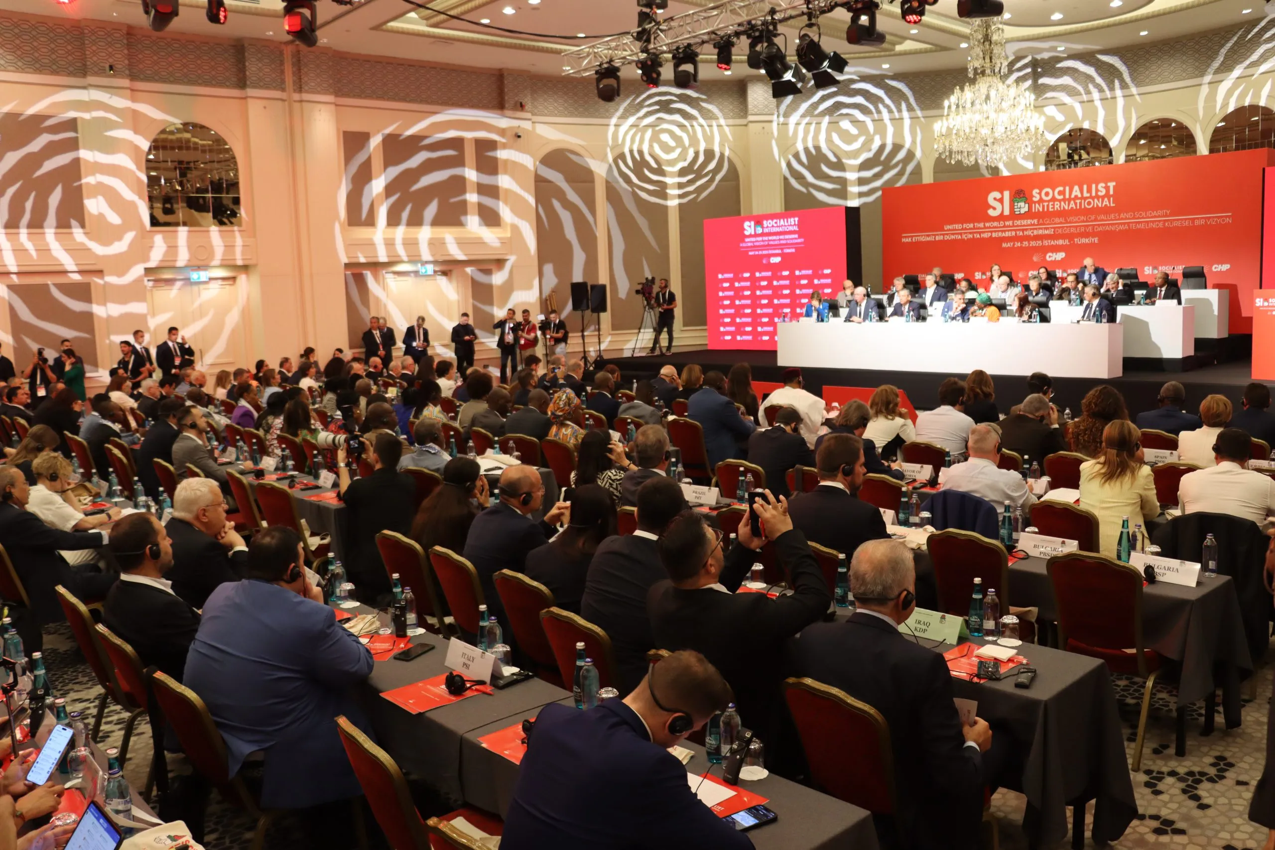 Sosyalist Enternasyonal toplantısı