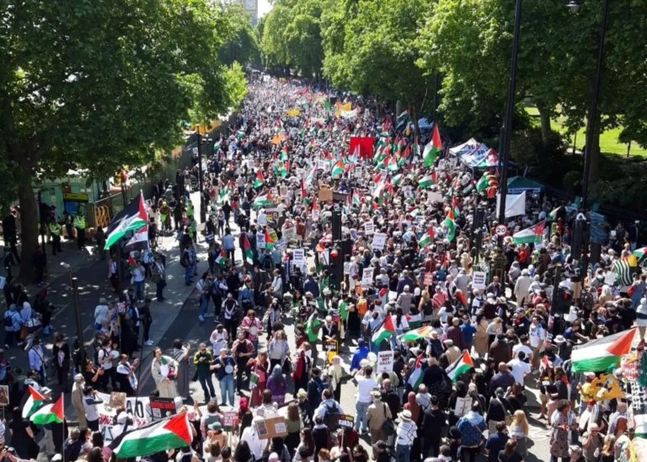 Londra’da Filistin yürüyüşü l