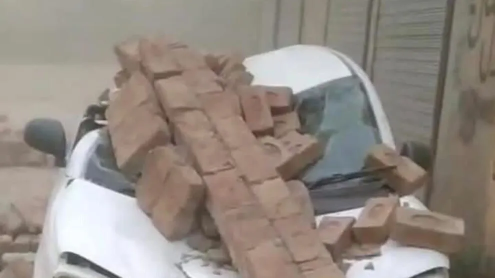 Pakistan’da fırtına: