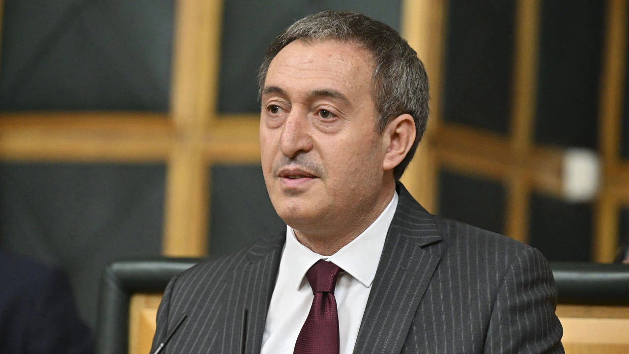 tuncer-bakirhan