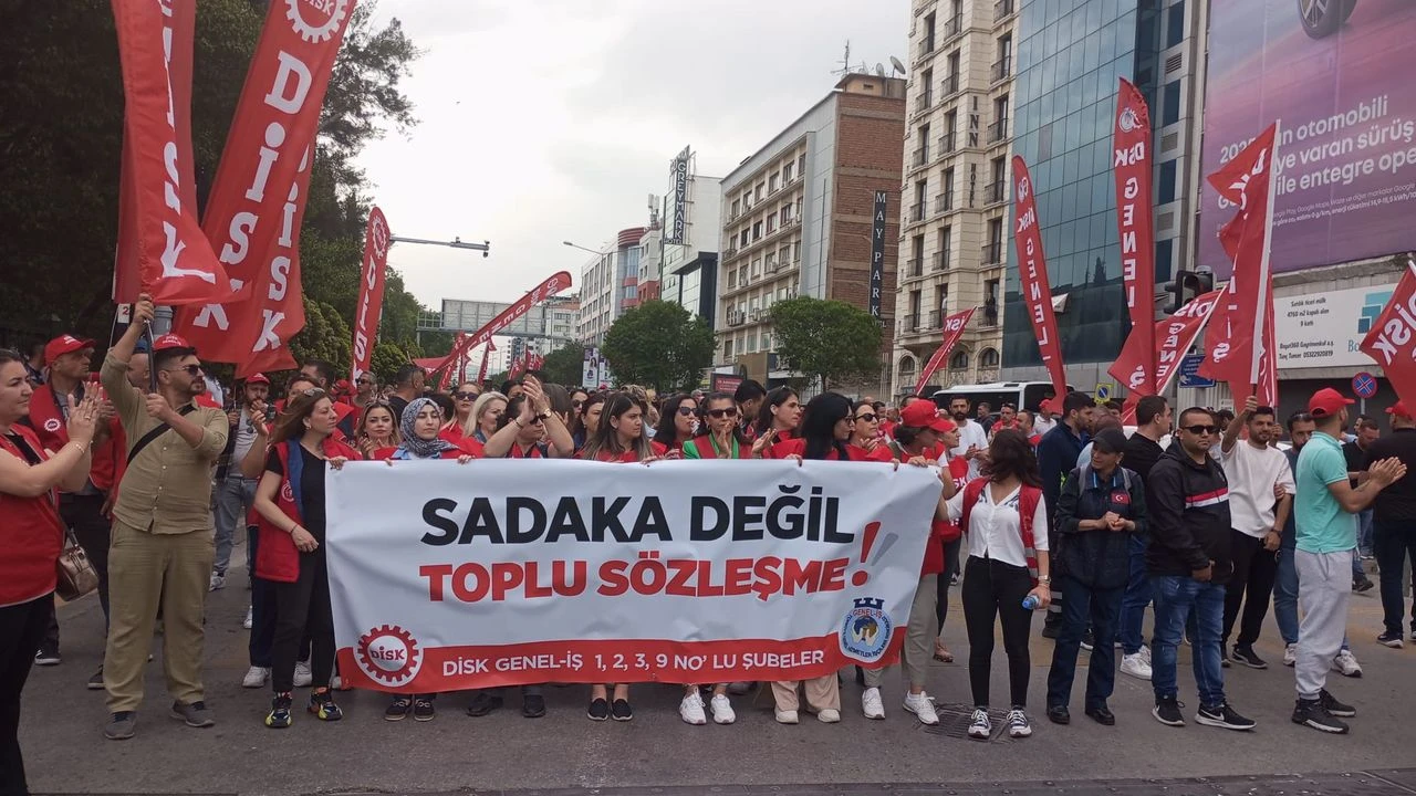 İşçilerin grevi 2. gününde l