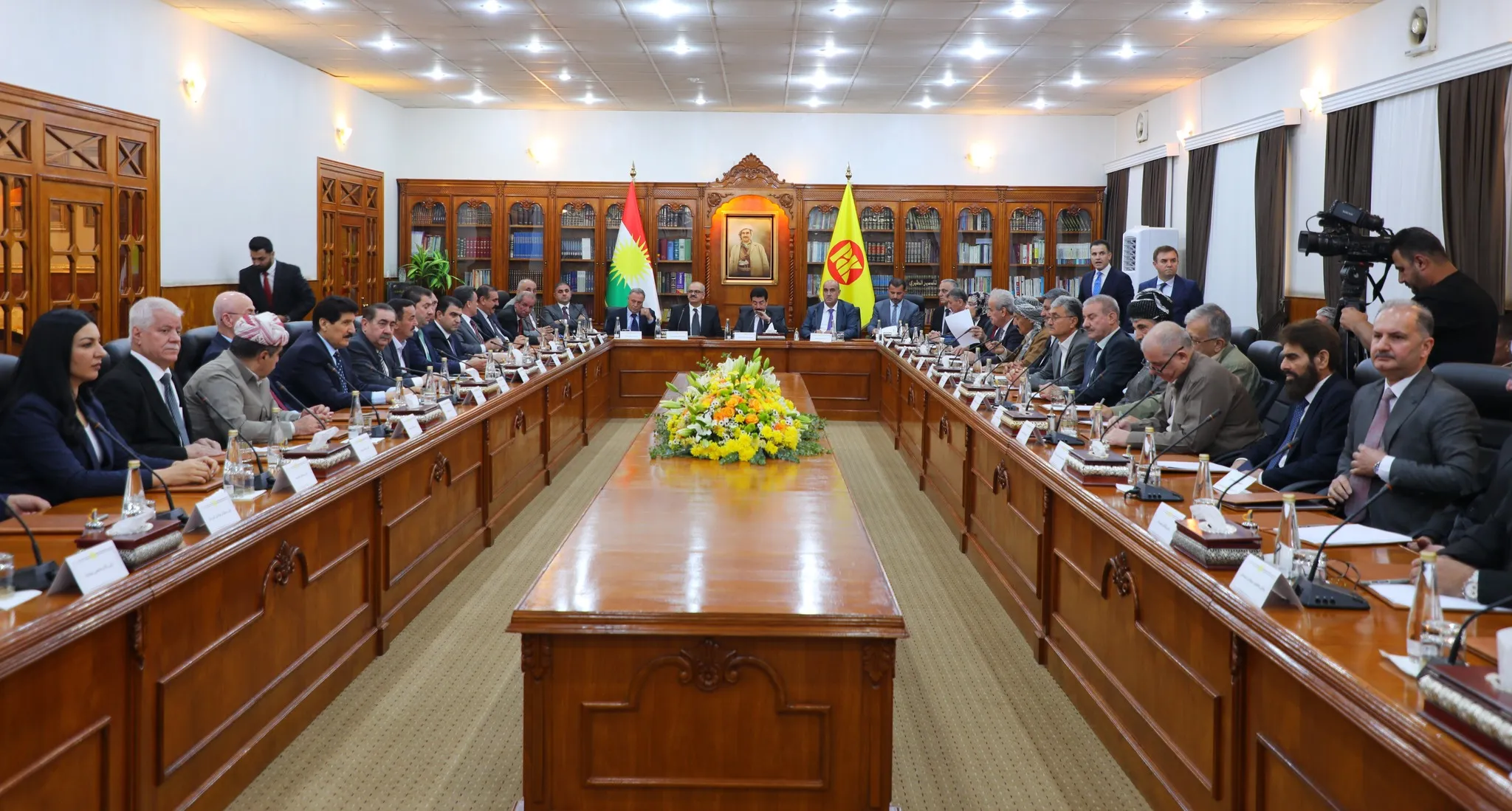 Irak’la kriz gündemiyle 43 parti toplandı