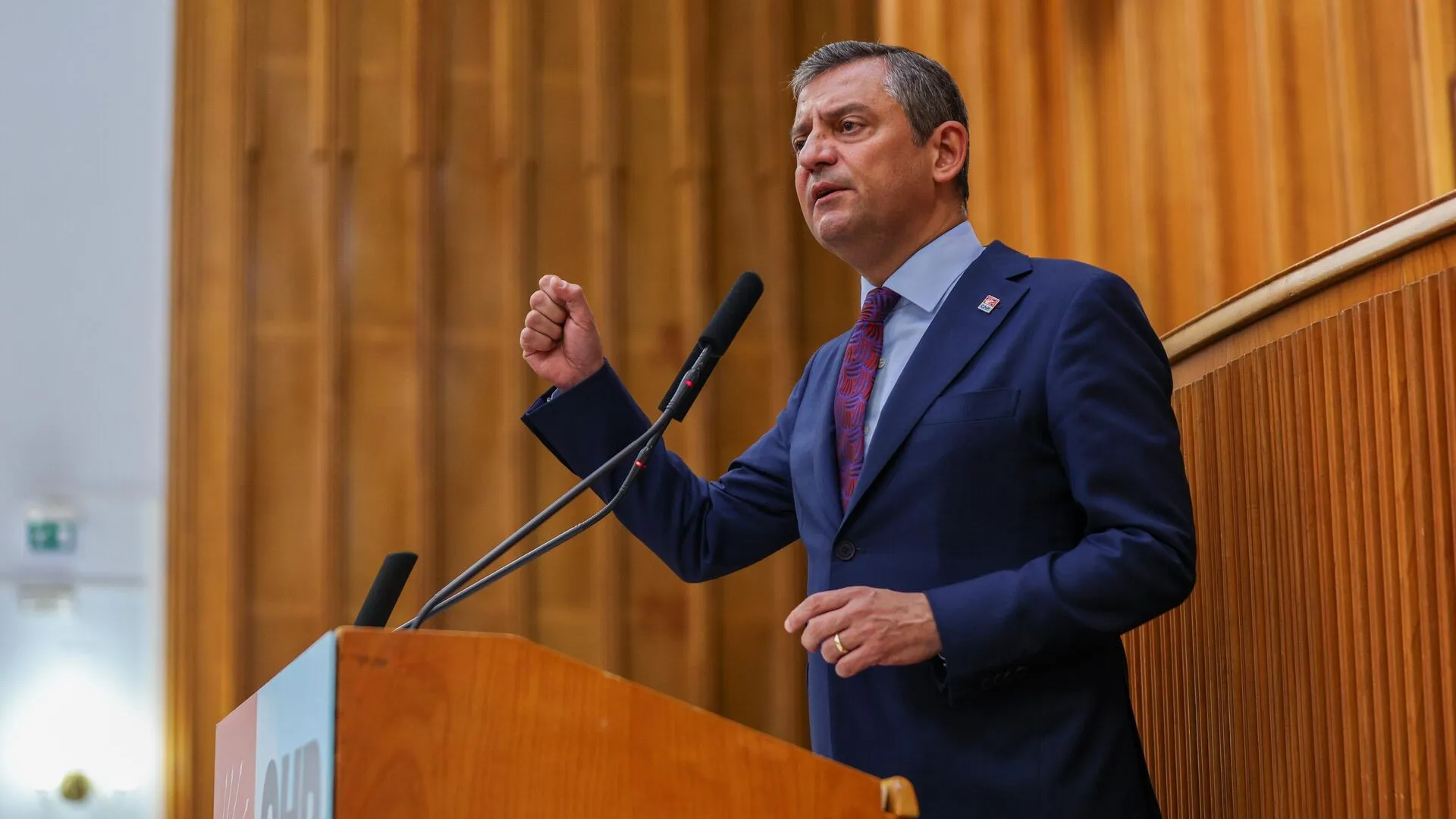 CHP Lideri Özel: Hukuk siyasete alet edildi