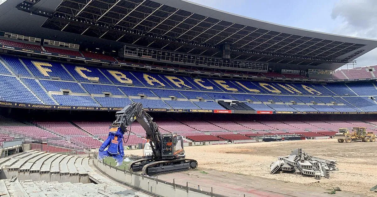 Camp-Nou-construction-1