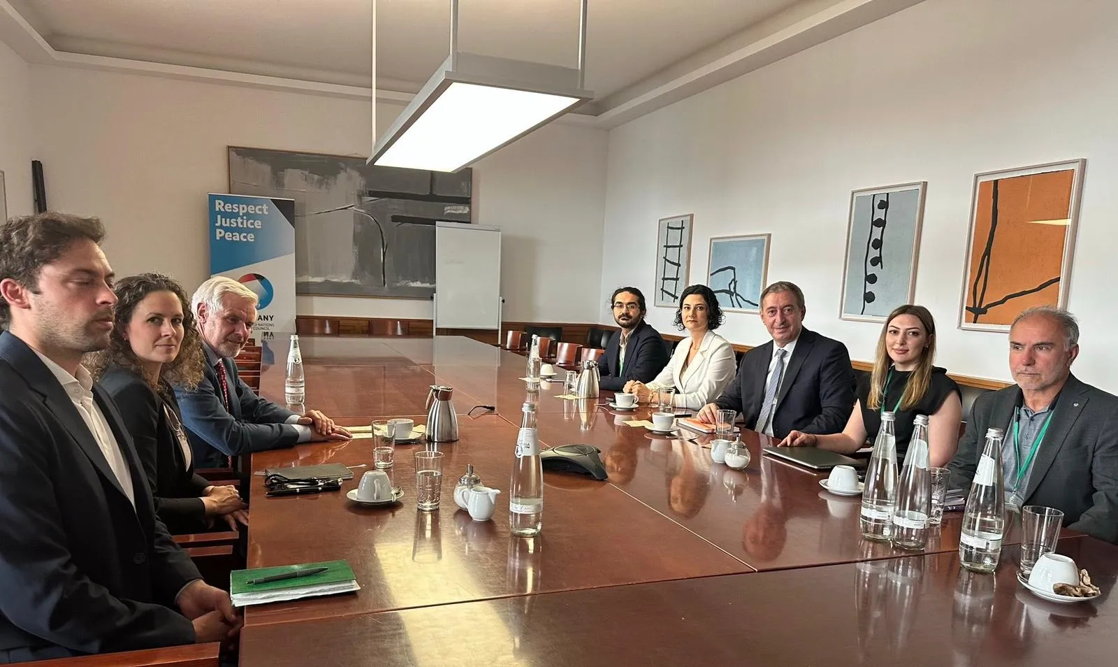 DEM Parti’den Avrupa’da temaslar