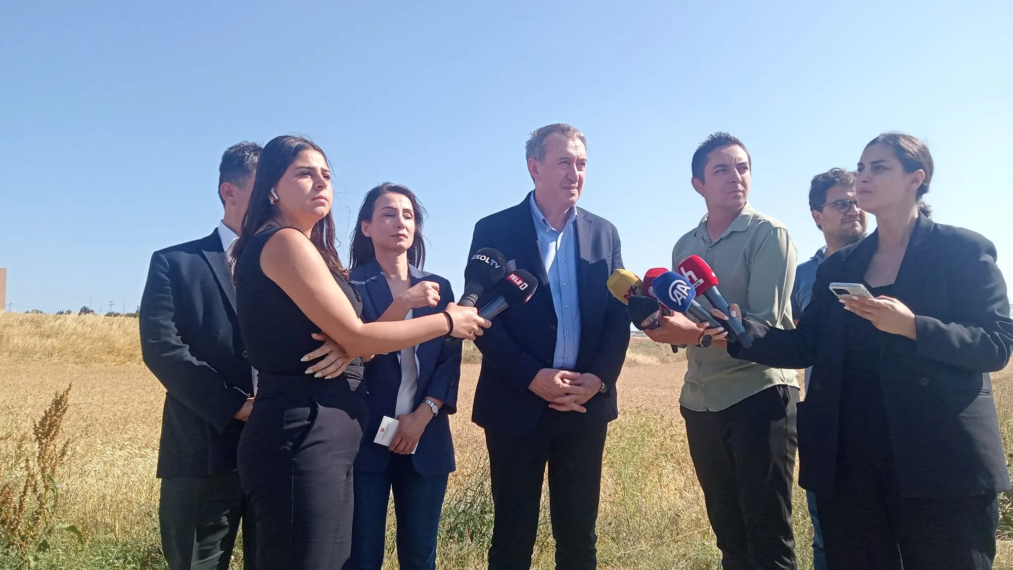 DEM Parti’den İmamoğlu ve tutuklu siyasetçilere ziyaret