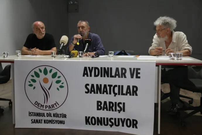 Aydın ve sanatçılar süreci konuştu: