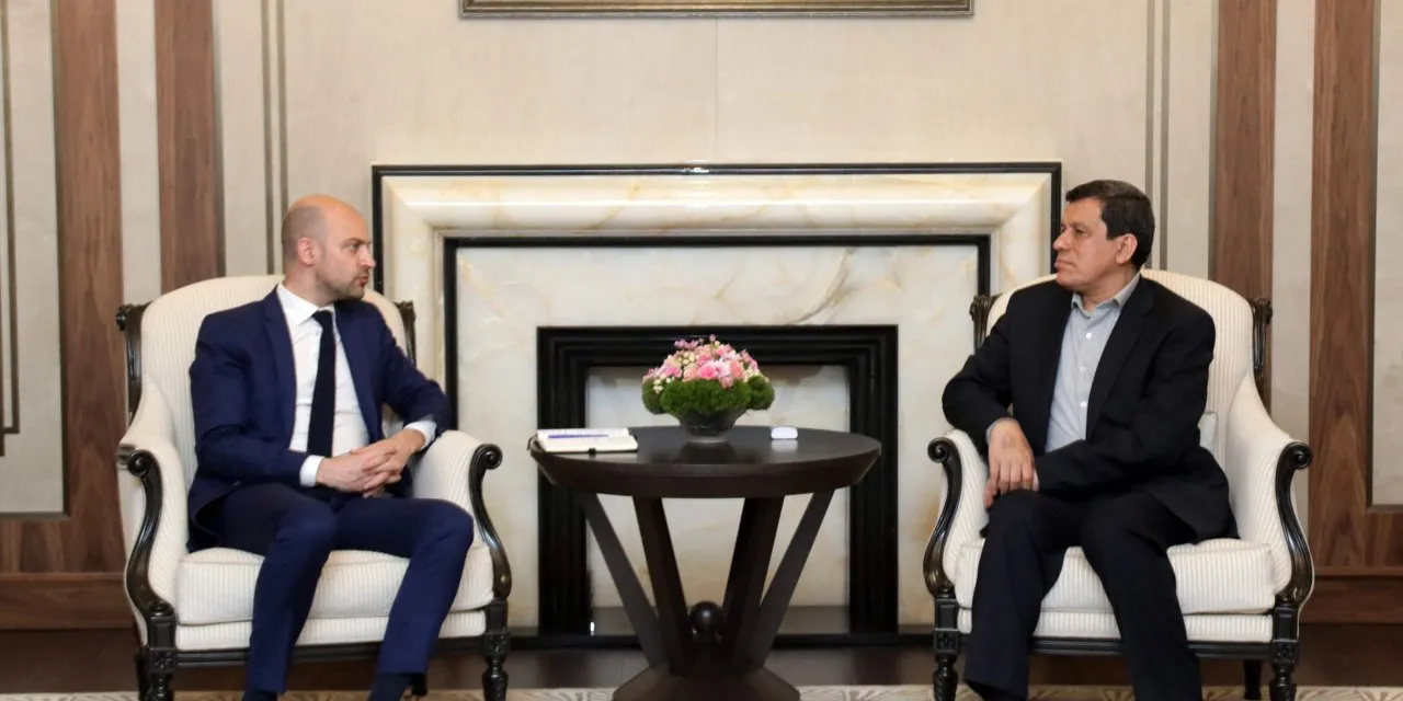 Fransa Dışişleri Bakanı Barrot