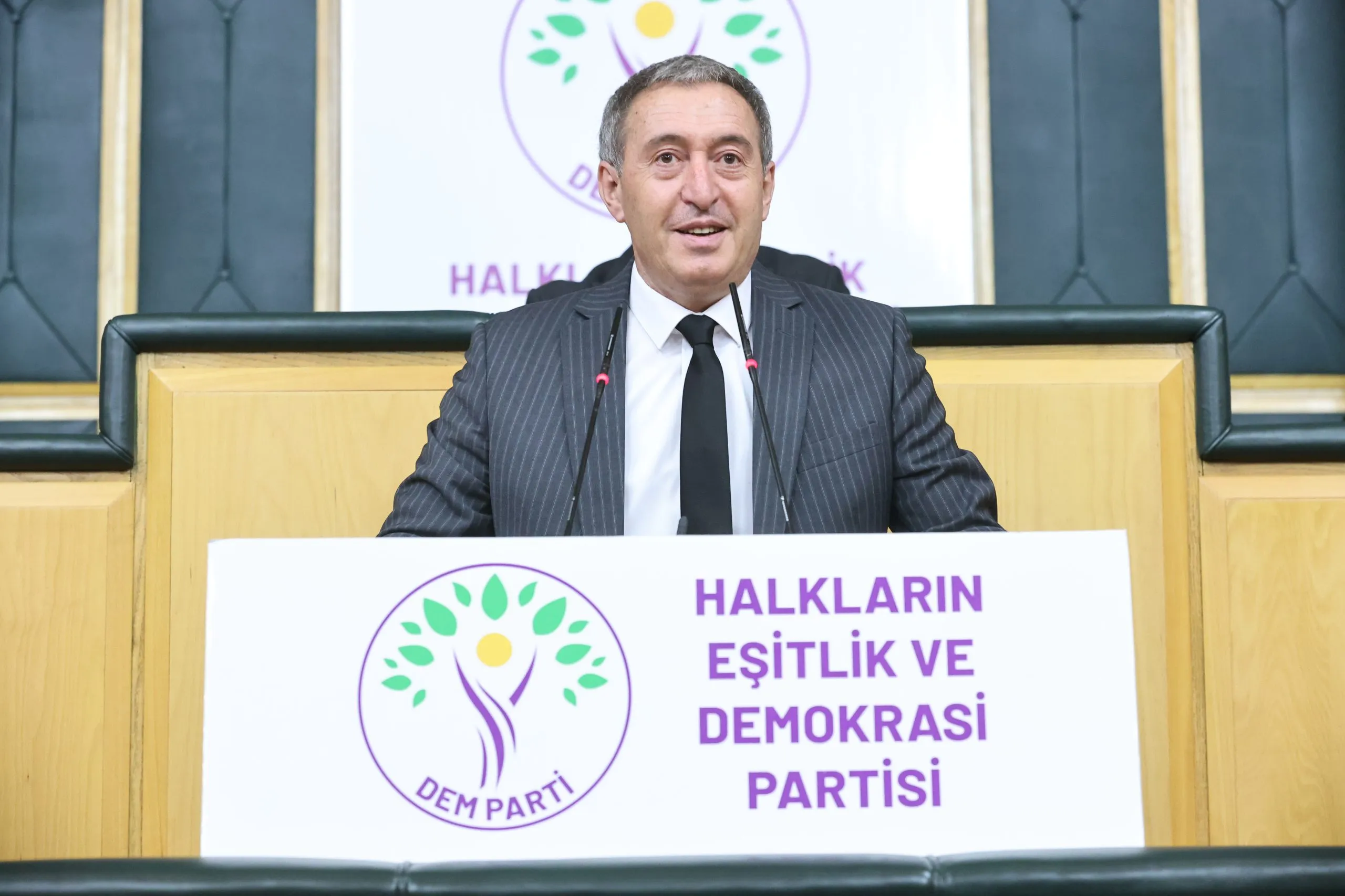 Bakırhan: Sayın Öcalan barışın pusulasıdır l