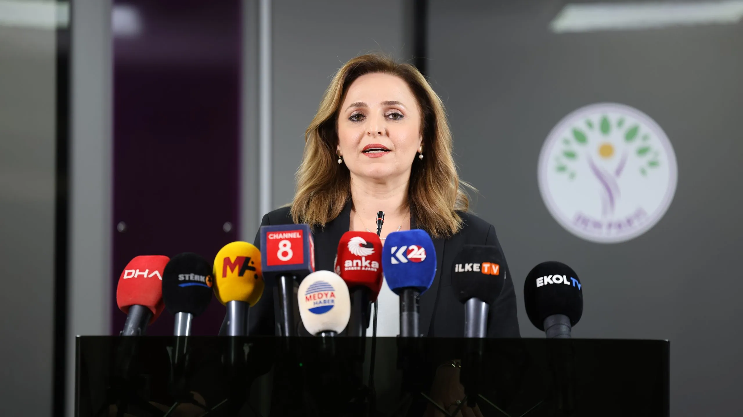 DEM Parti Sözcüsü Doğan: Somut adımların atılmasına ihtiyaç var