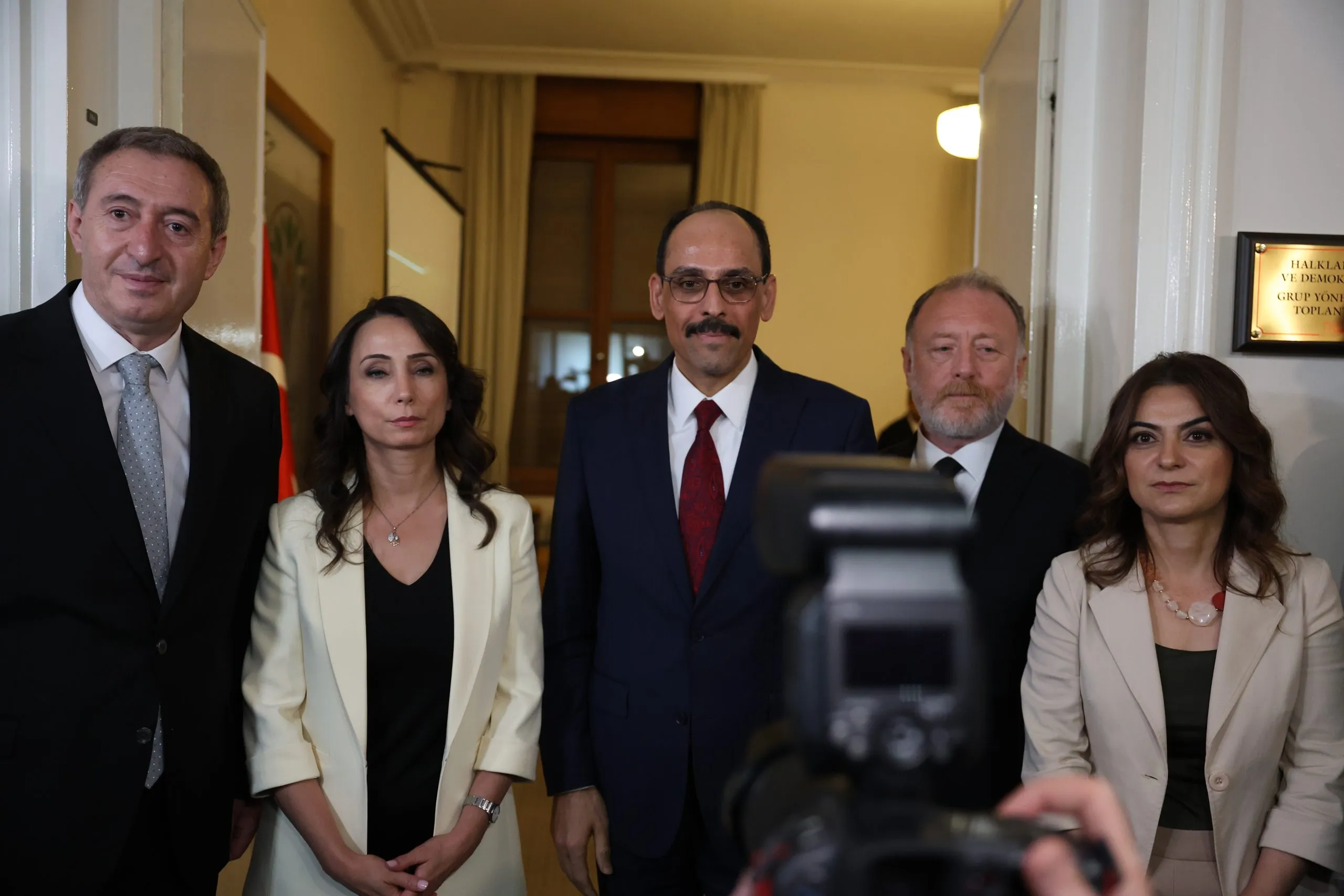 Kalın’dan siyasi partilere ziyaret