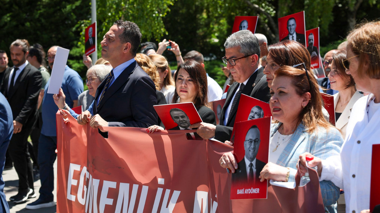 Tutuklu belediye başkanları için