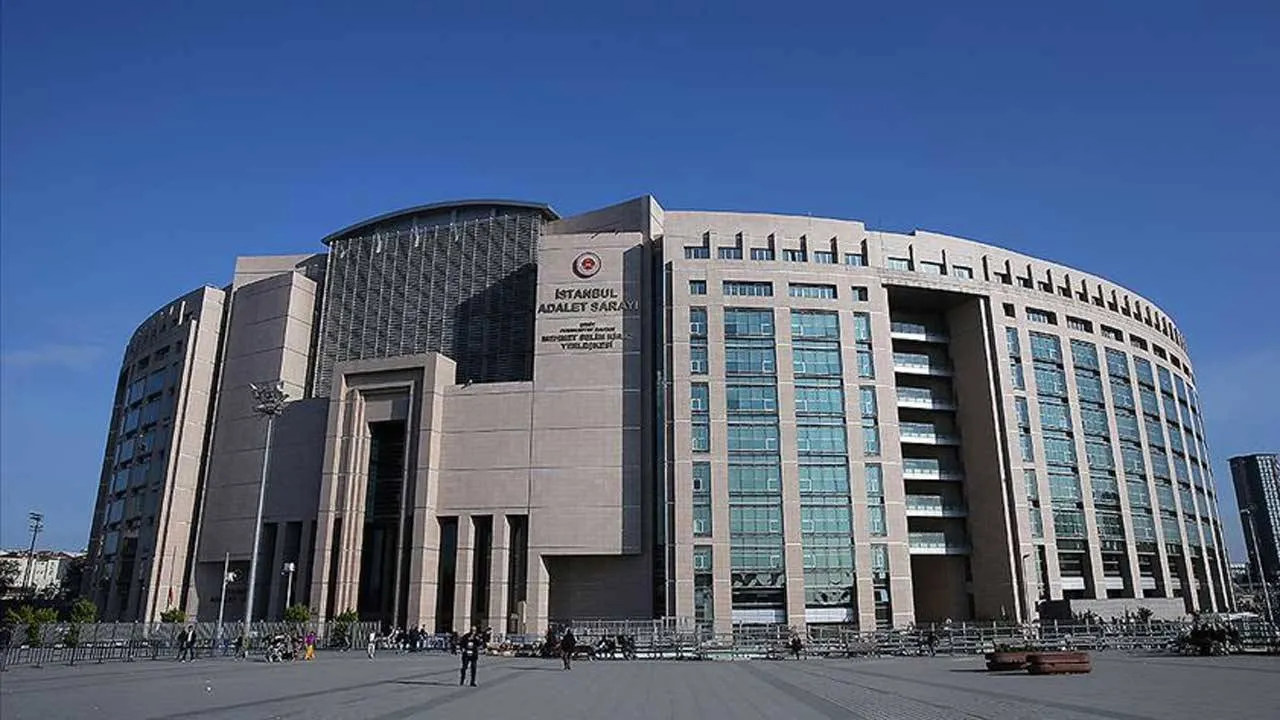CHP’li belediyelere operasyon
