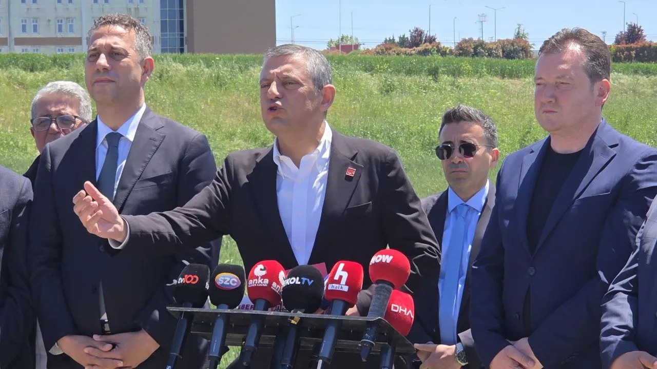 Özel’den ismini vermediği savcıya “beyaz Toros” tepkisi