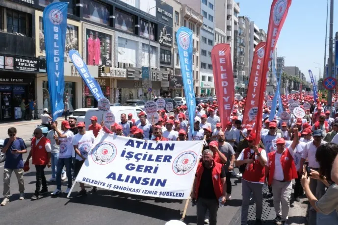 İzBB’nin işten çıkarma kararına karşı yürüyüş