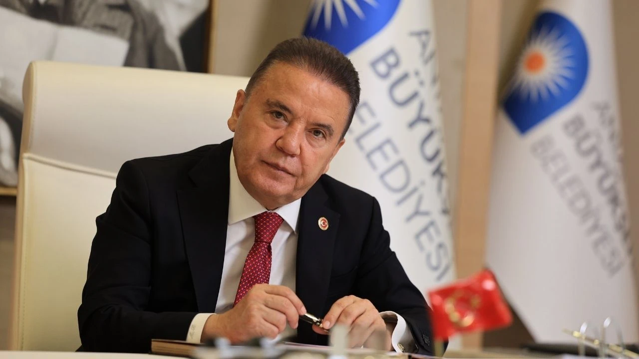 Muhittin Böcek’ten mesaj l