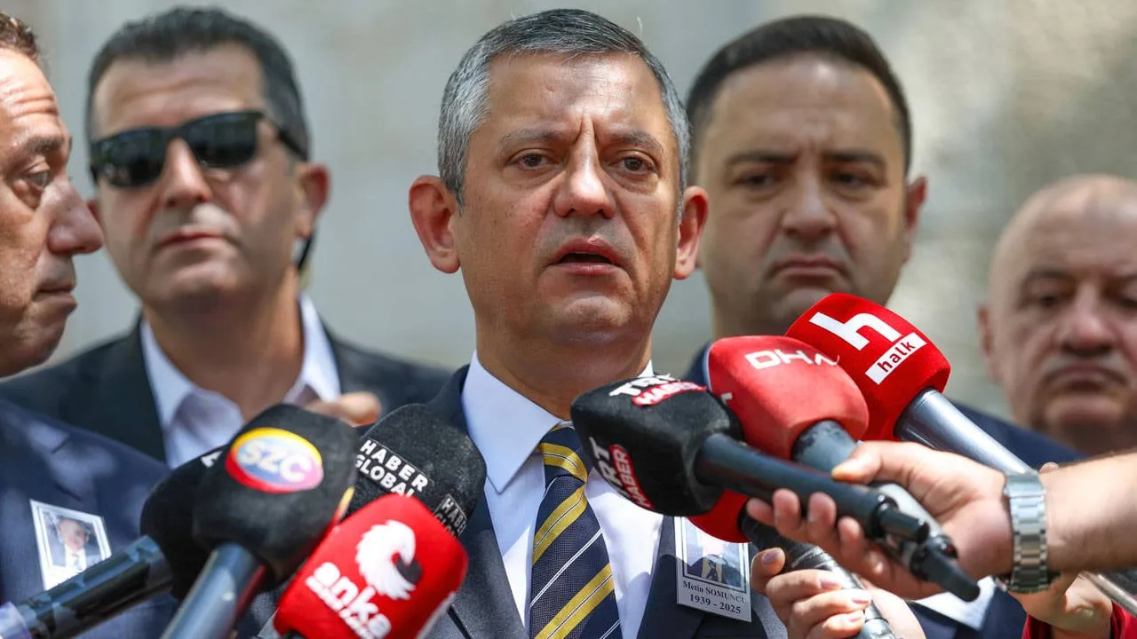 Özgür Özel komisyon için şartlarını açıkladı
