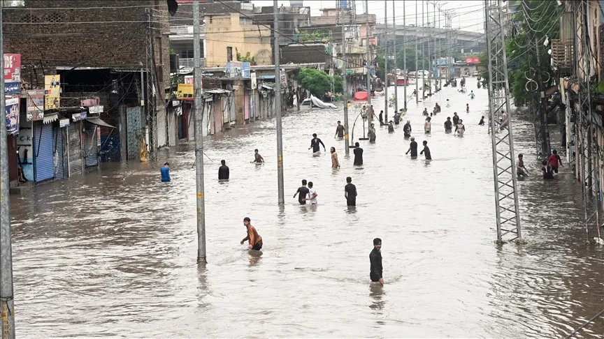 Pakistan’da muson yağmurları