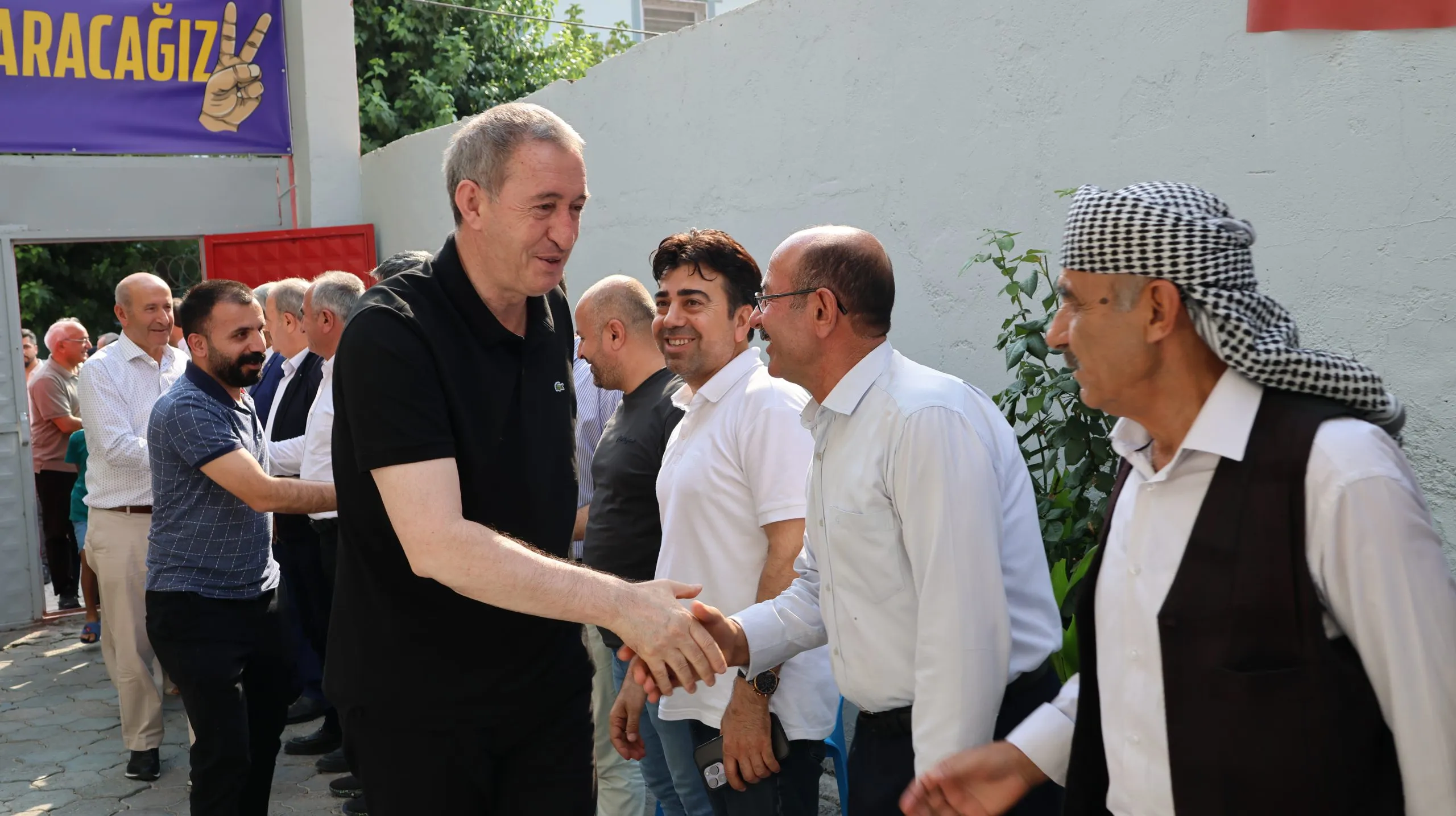DEM Parti Eş Genel Başkanları Süleymaniye yolunda