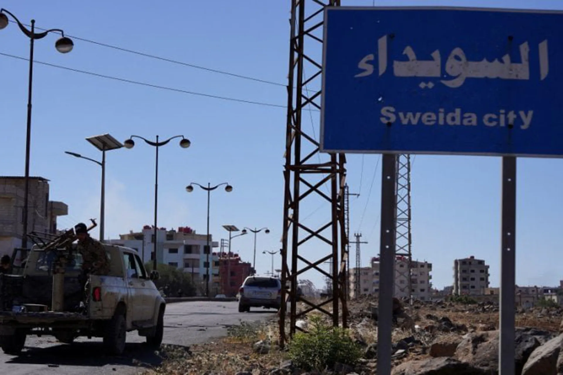 100’den fazla sivil Adra Cezaevi’nde
