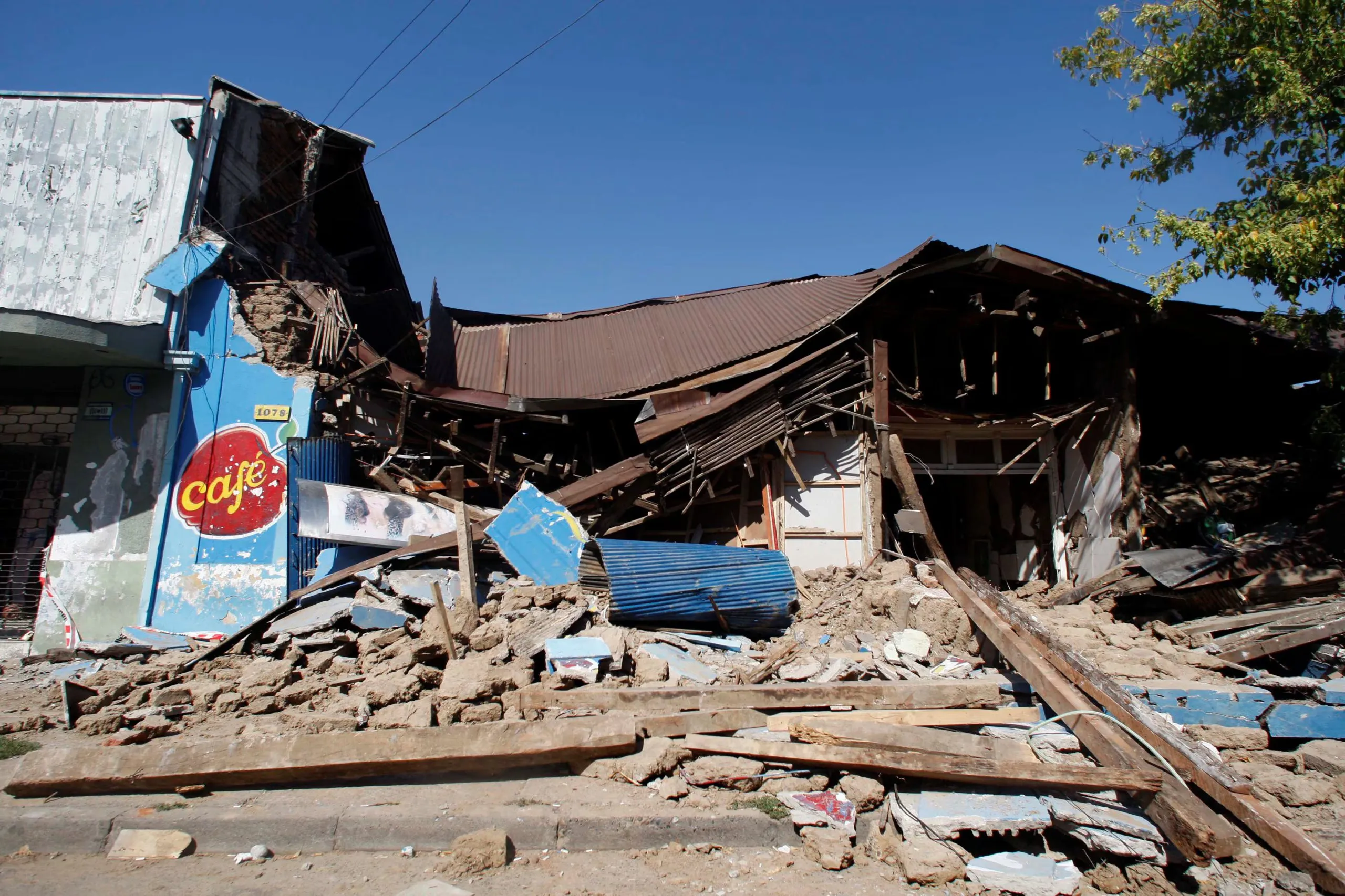 Tsunami uyarısı yapıldı