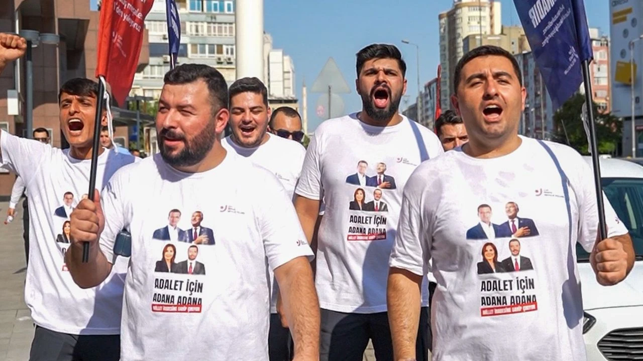 Karalar ve tutuklu belediye başkanlarına destek