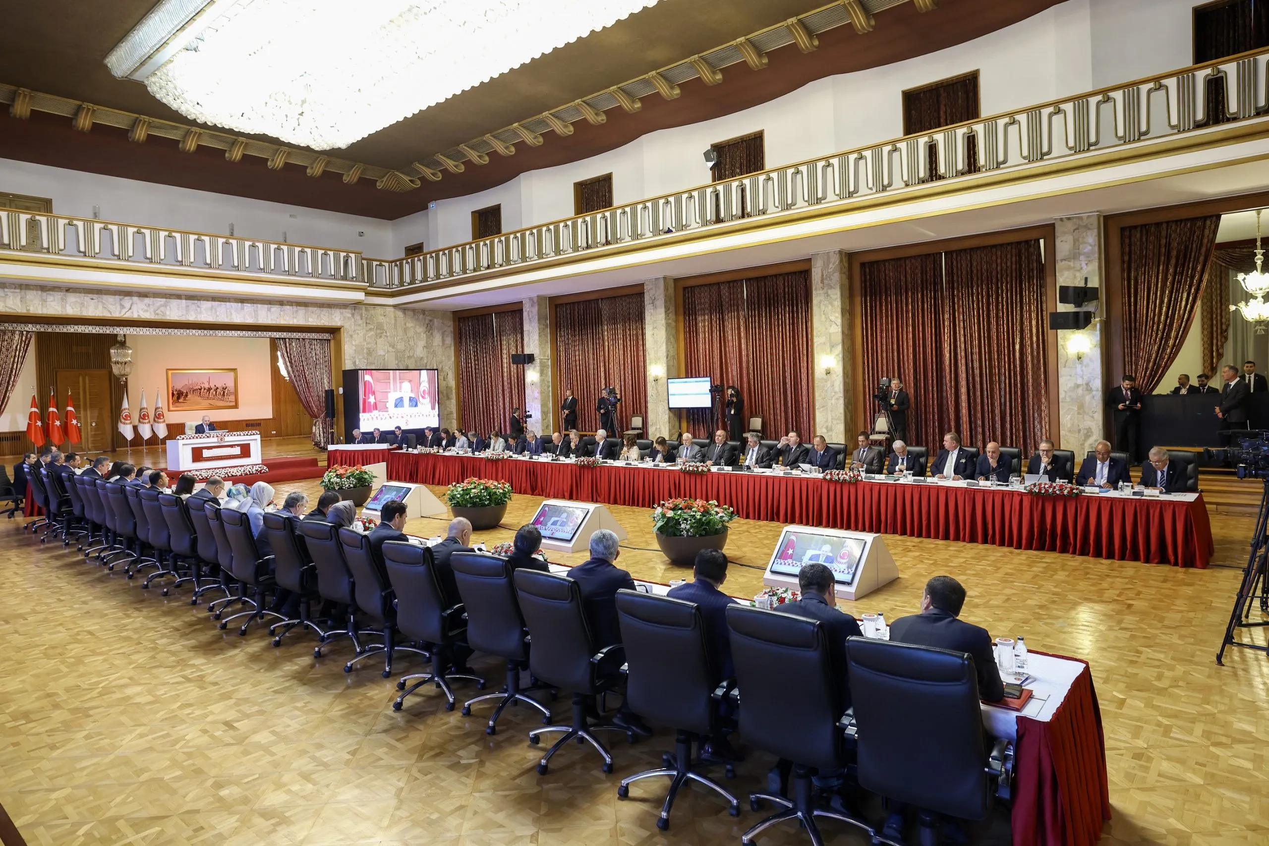 Meclis komisyonunun 12. toplantısı başladı