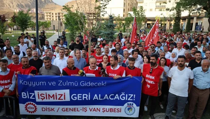 Van kayyumu 223 kişiyi işten çıkarmıştı