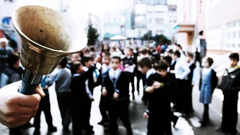 AKP’nin gündeminde eğitim var: Zorunlu din dersleri, sosyal medya yasağı