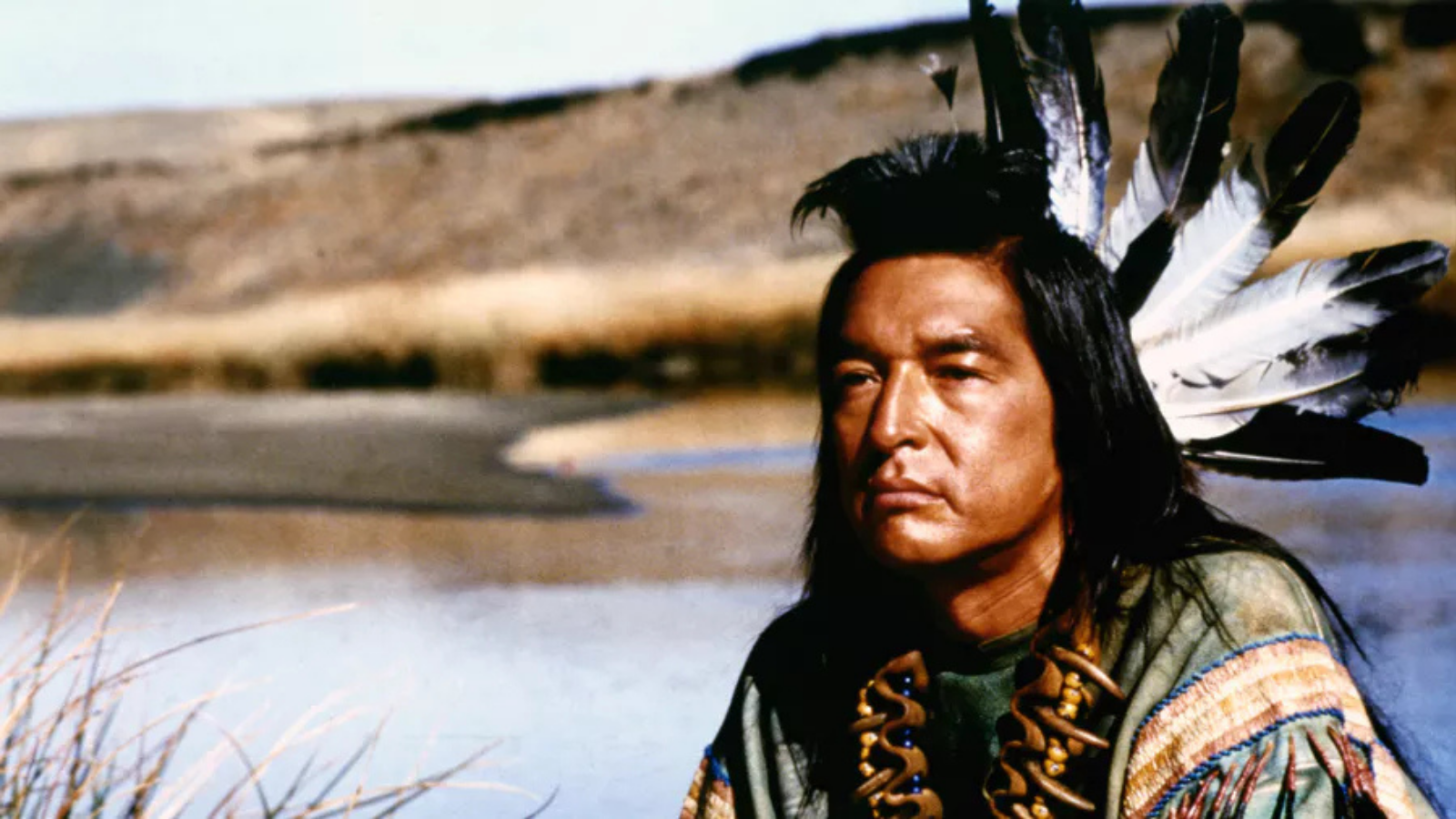 Kicking Bird rolüyle sinemaya damga vurmuştu