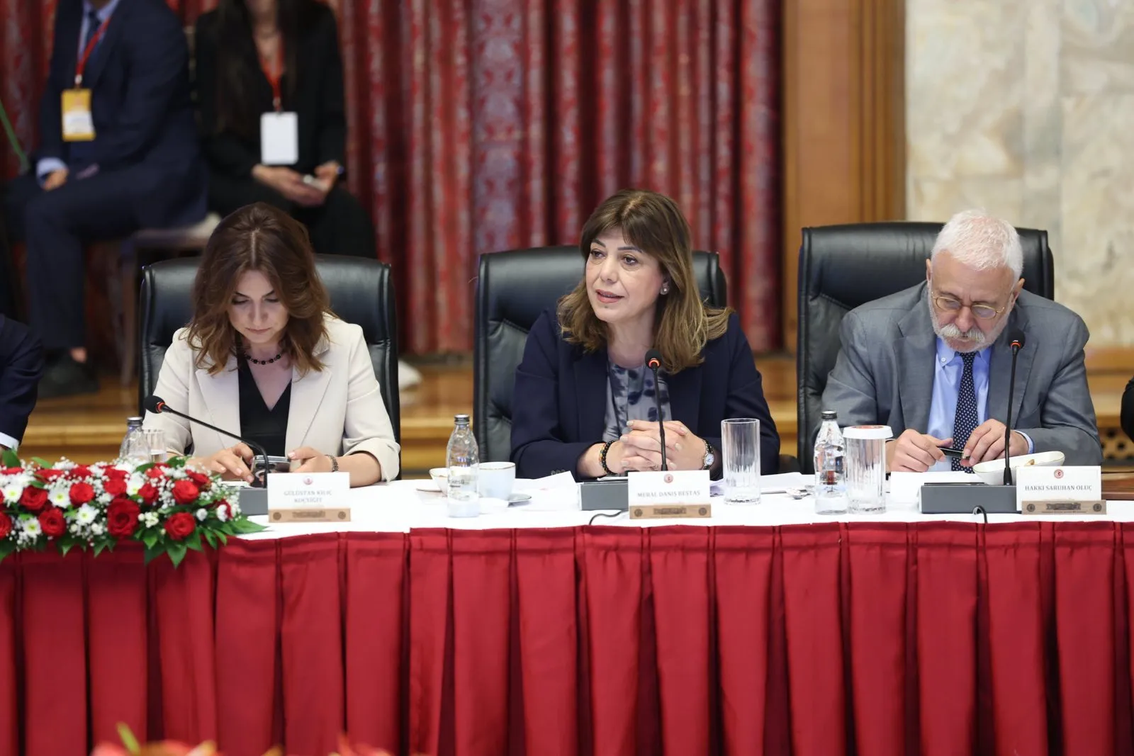 “AKP, MHP ve CHP raporlarında Kürt sorunu yok”