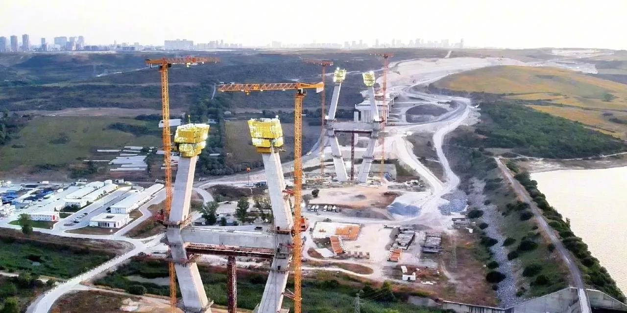 Civataları sıkıyorlar