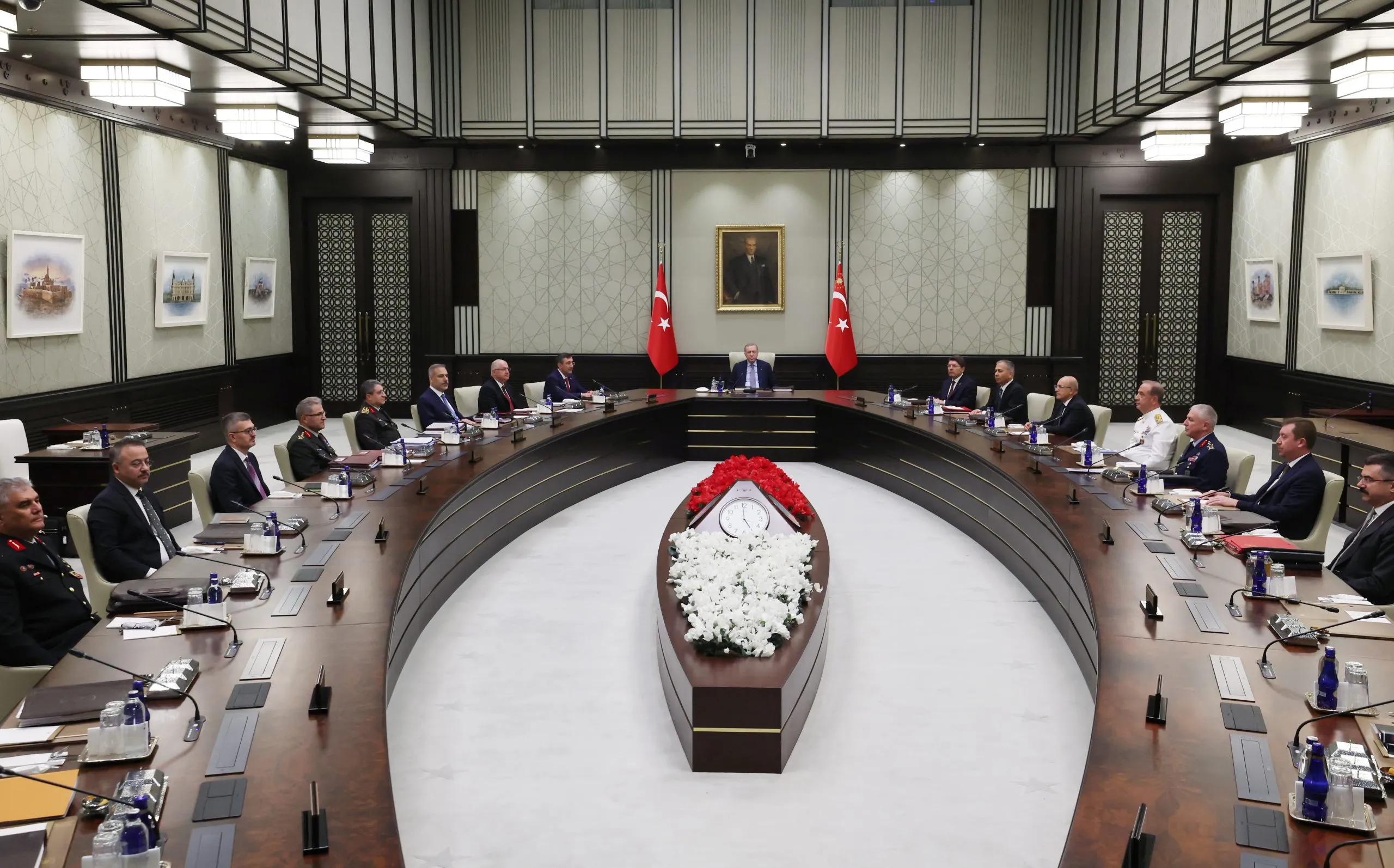 Toplantı sona erdi