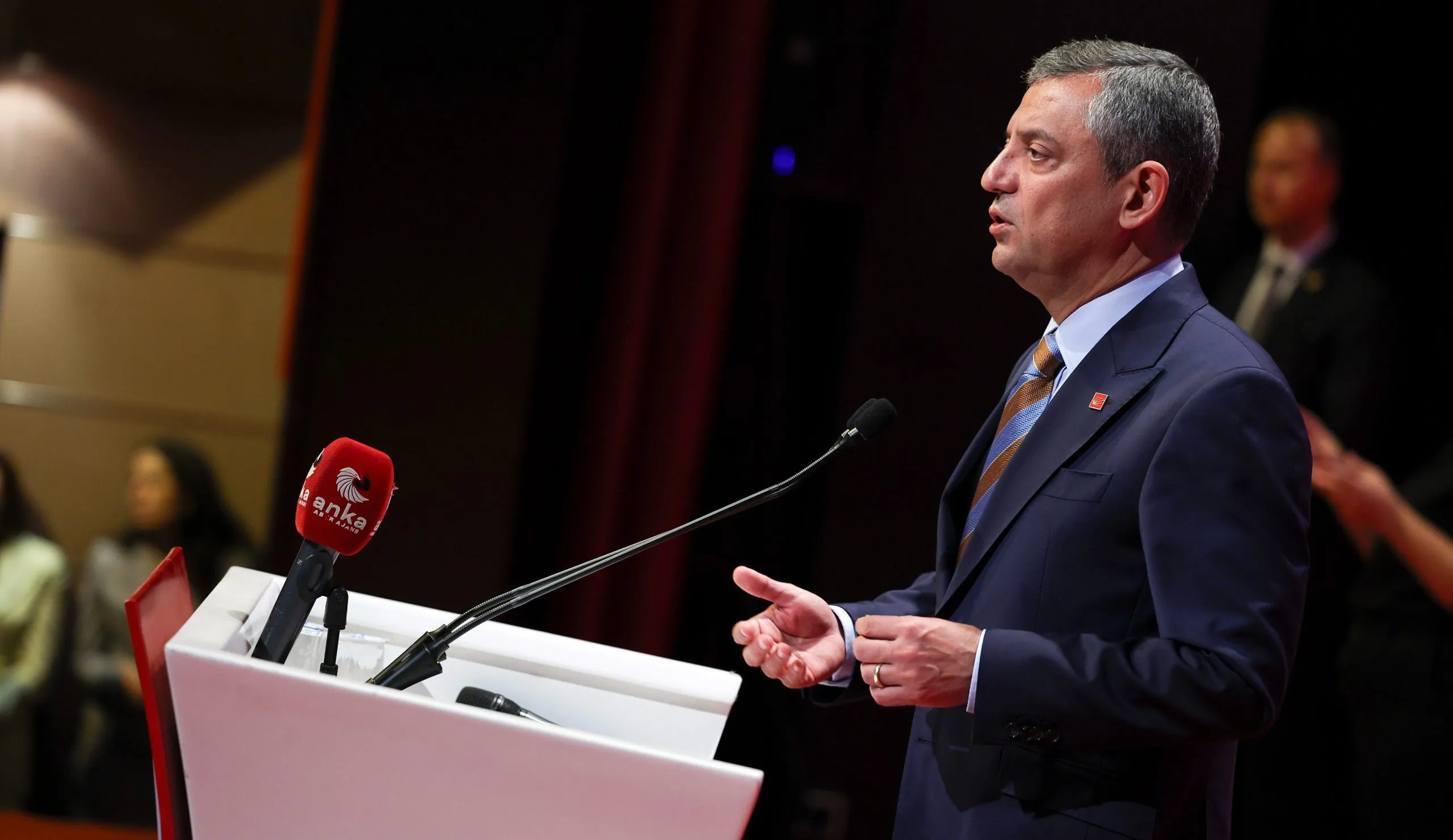 Özel’den iktidara kayyum tepkisi: