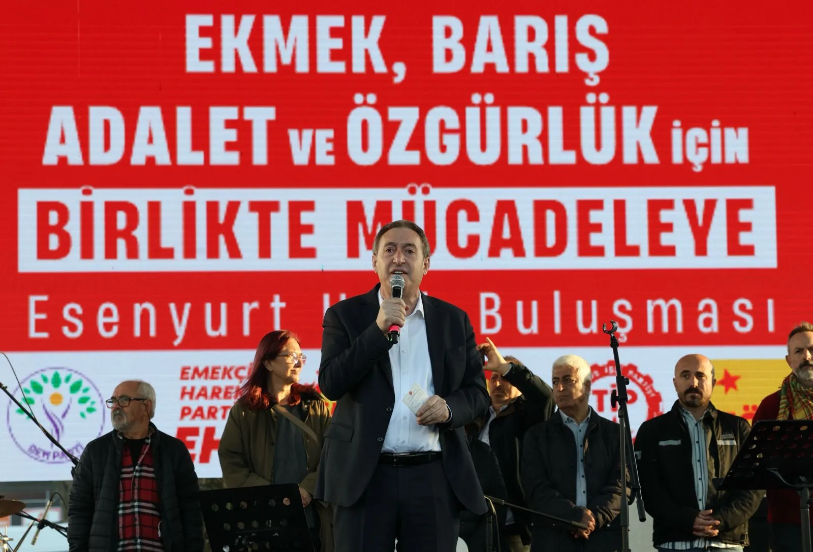 Emek, barış ve özgürlük mitingi