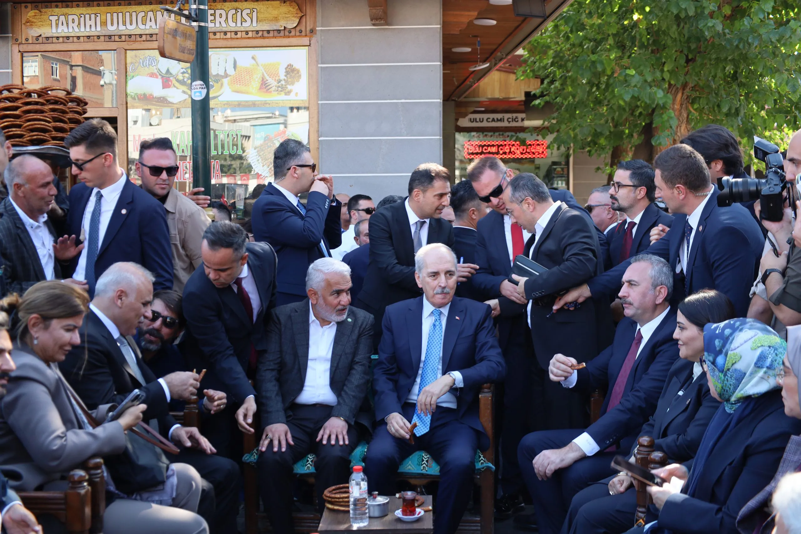 Kurtulmuş ve komisyon üyeleri Diyarbakır’da