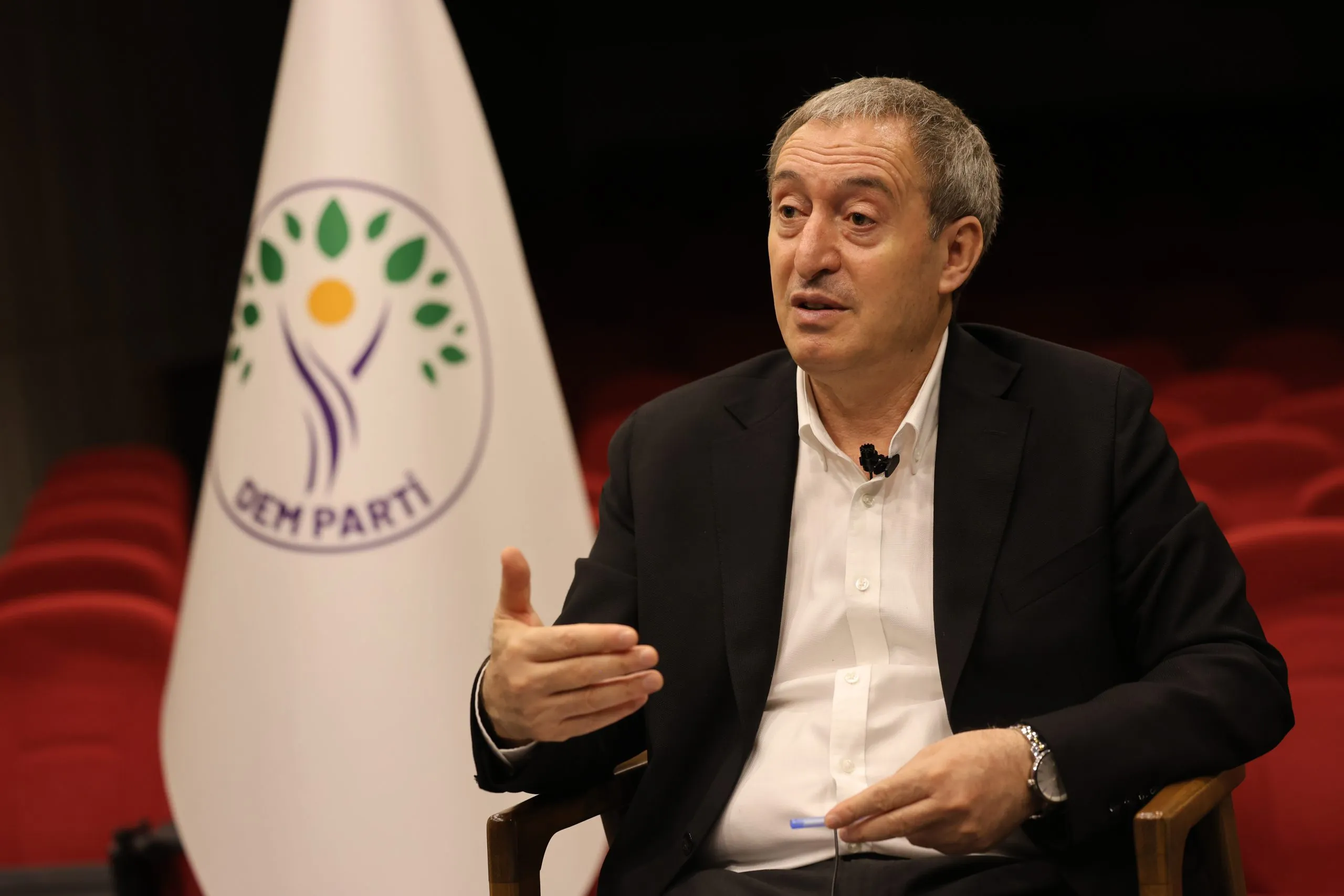 “Komisyon Öcalan ile görüşmeli”