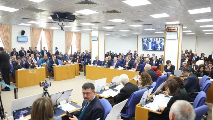 Kaya: Tekstilde asgari ücretin altında çalışıyorlar