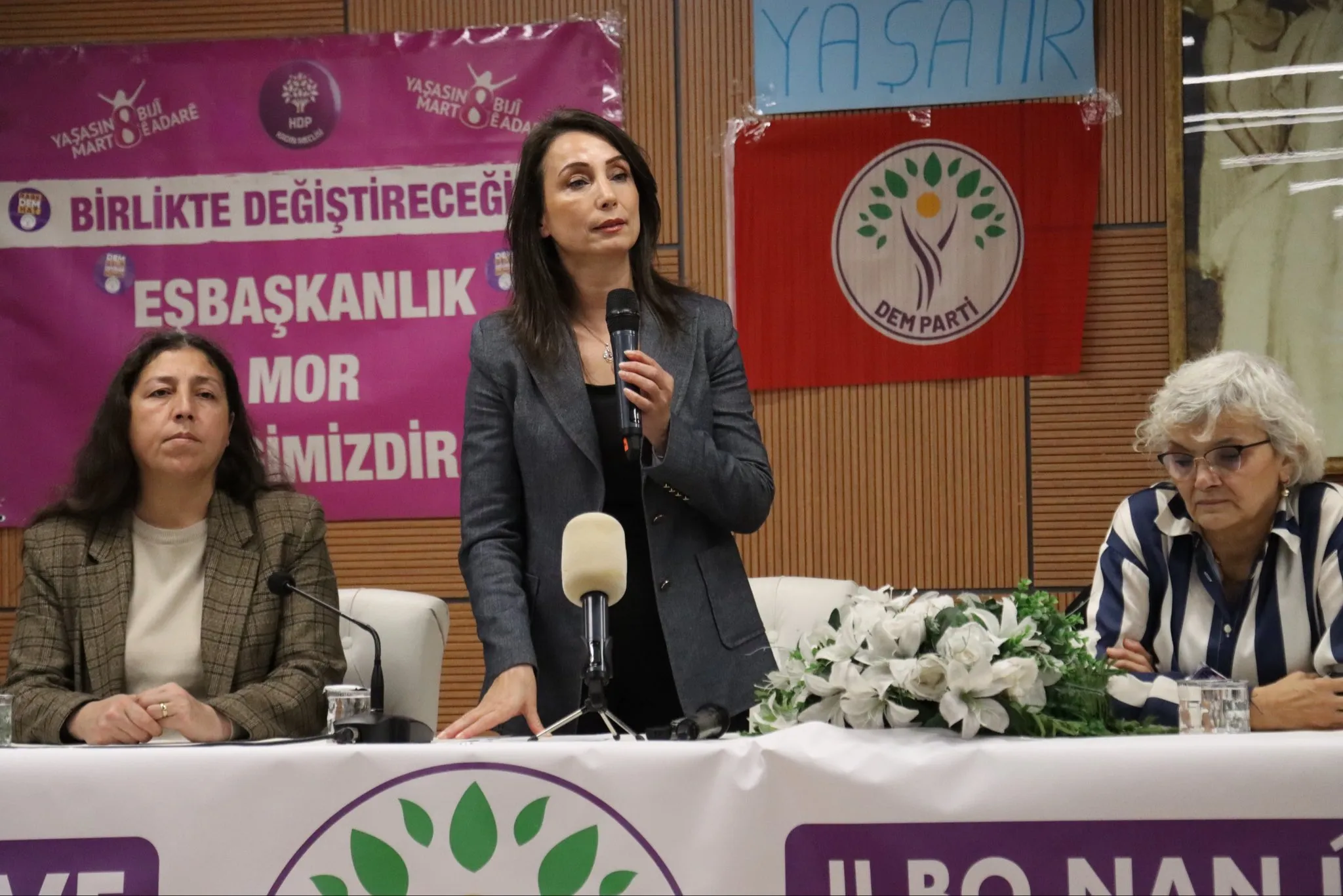 Hatimoğulları’ndan iktidara ve muhalefete: