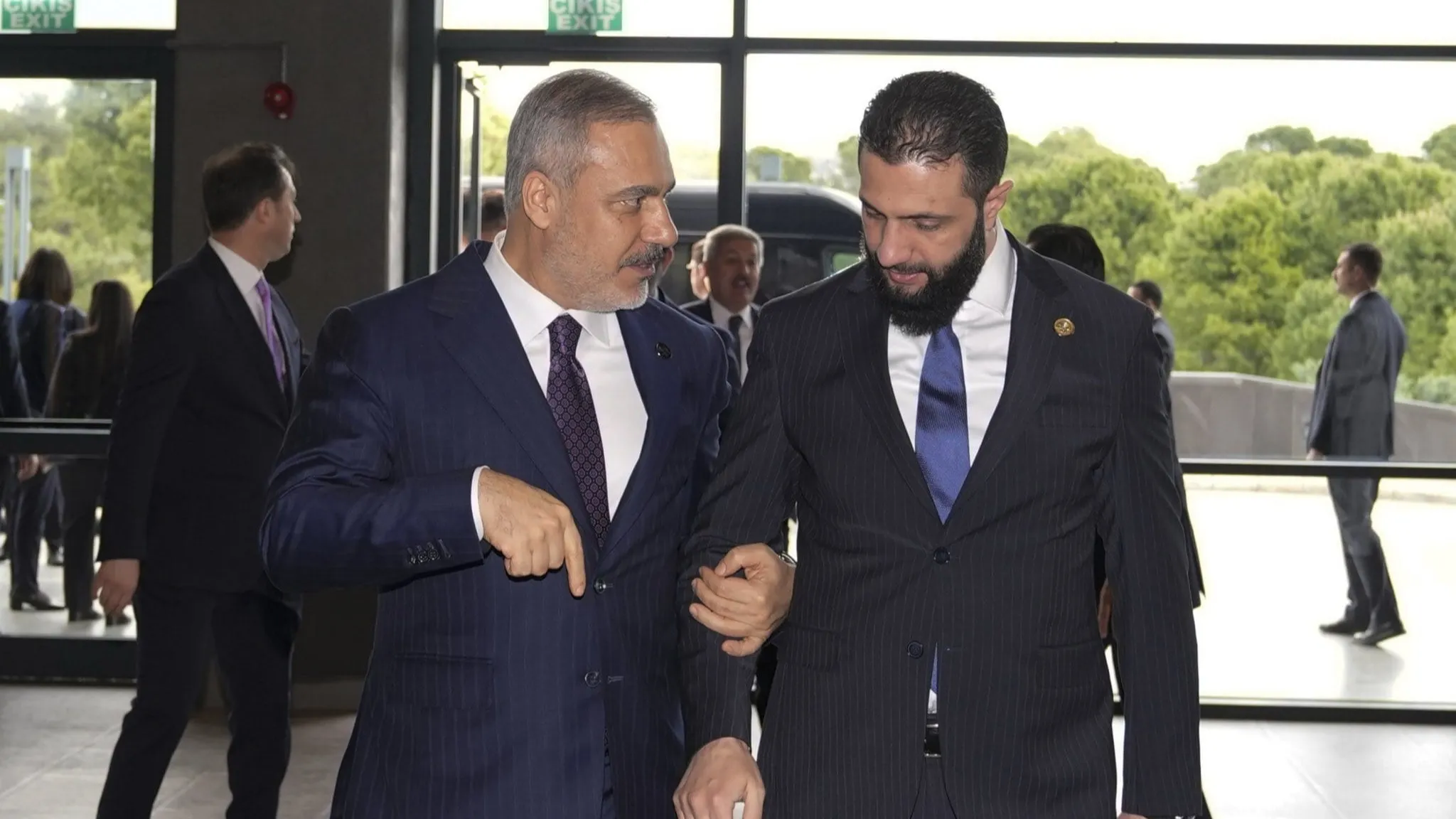Şara, Trump ile görüşecek
