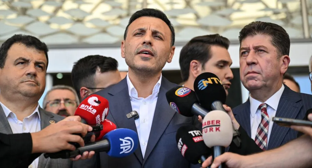 İfadeye çağrıldı — Özgür Çelik hakkında iki farklı soruşturma görseli