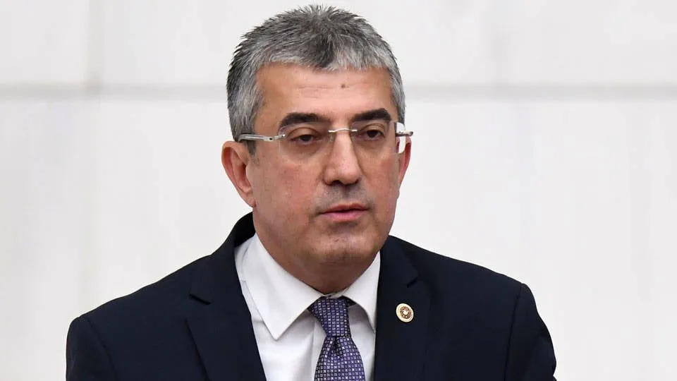 Mutlak butlan yönetimi tarafından görevinden alınmıştı