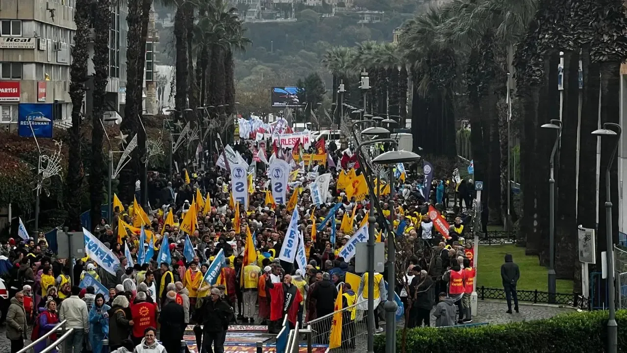 Yoksulluğa dikkat çekildi l