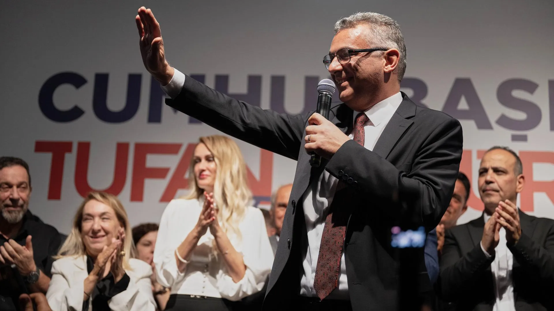 AKP – MHP rakibini desteklemişti