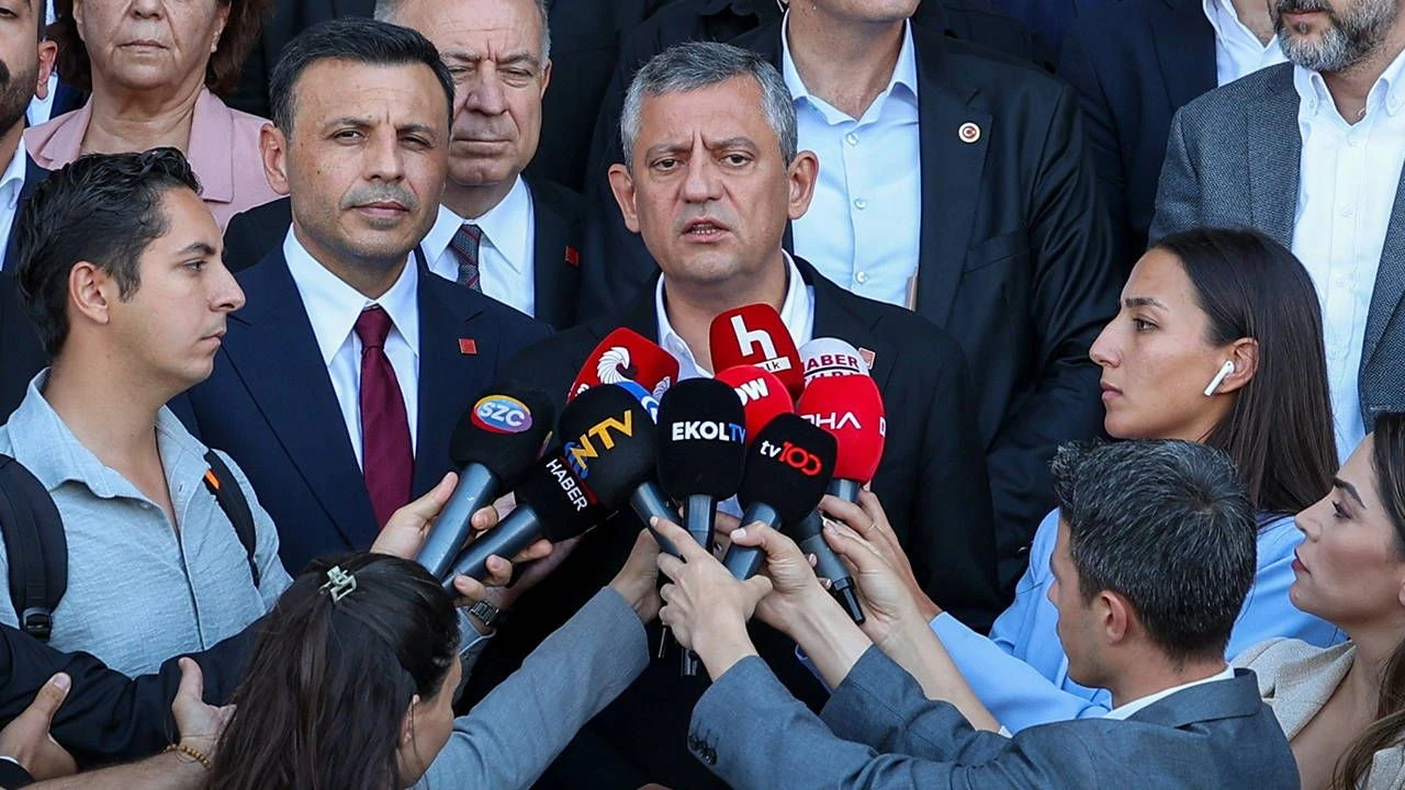 Kahraman kararı, Gürlek iddiası, birincilik polemiği