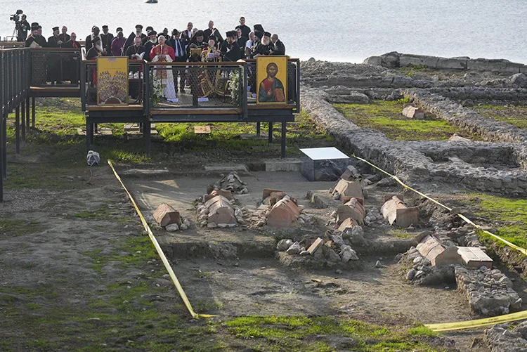 1700. yıldönümünde İznik’teydi — Papa 14. Leo: Dinin fanatizm için kullanılması reddedilmeli görseli